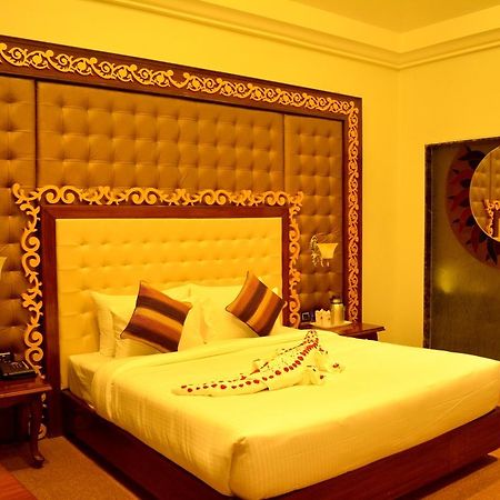 Hotel Vennington Court Rāipur Buitenkant foto